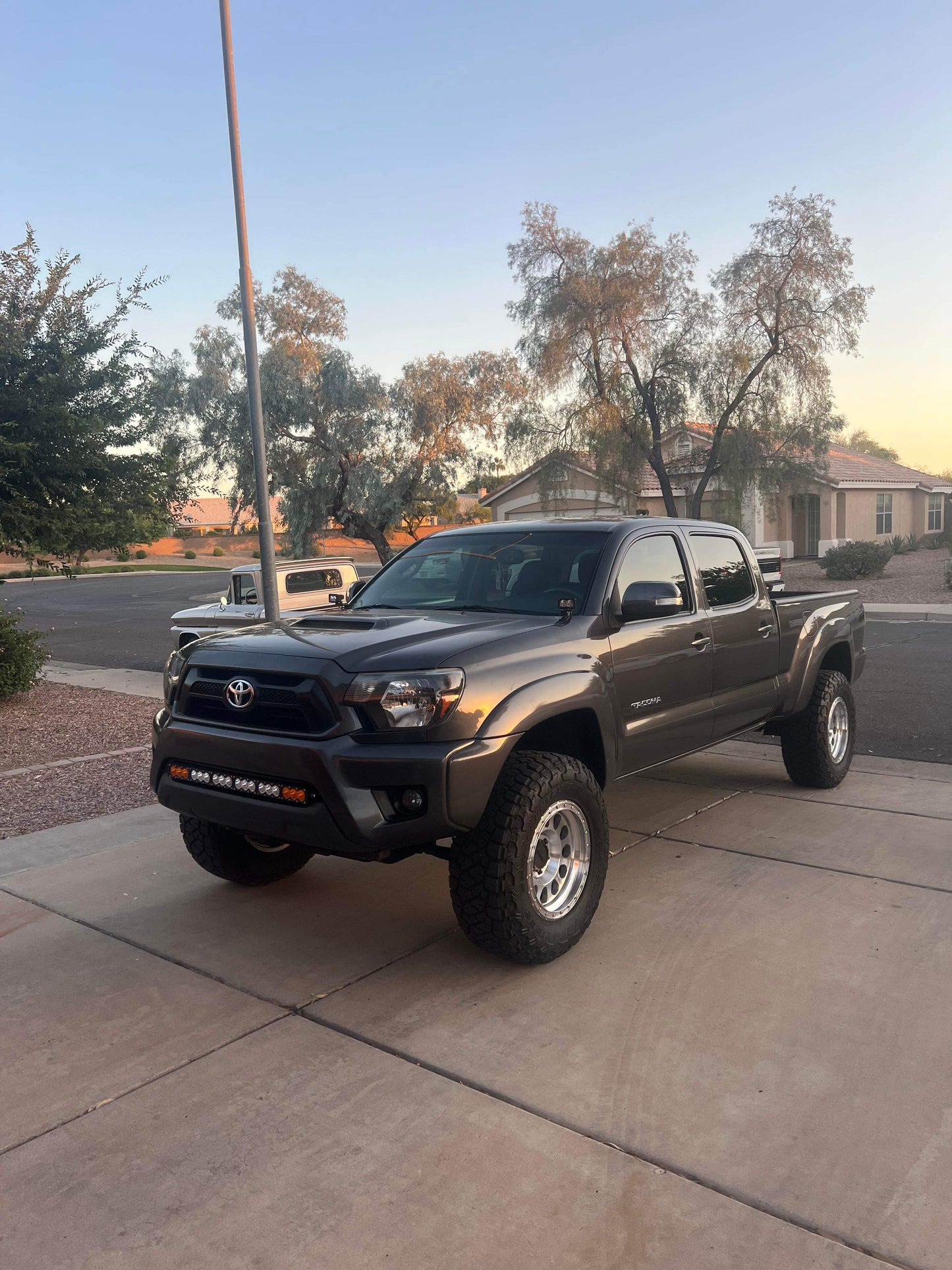 Apex Amber and White Dual Function Light Bar