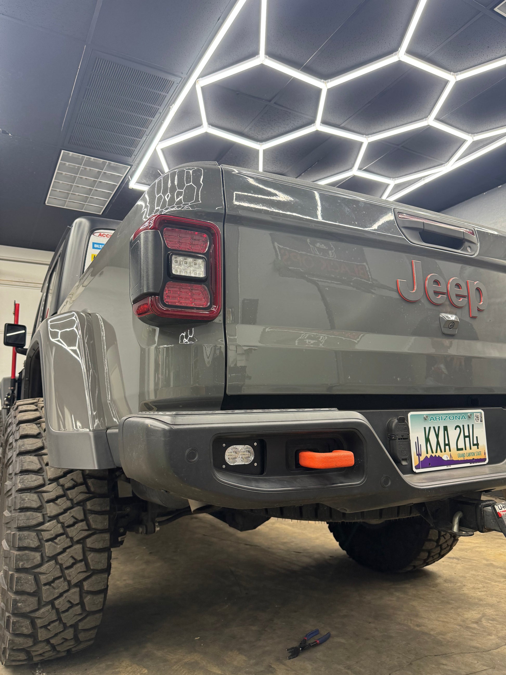 Jeep Gladiator Chase Kit - Jeep Truck